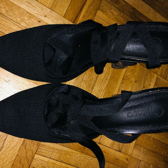 Heels - Picture 4 of 6